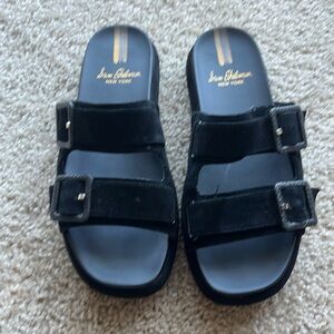 Used and great condition women sandal from Sam Edelman . Size 8 1/2